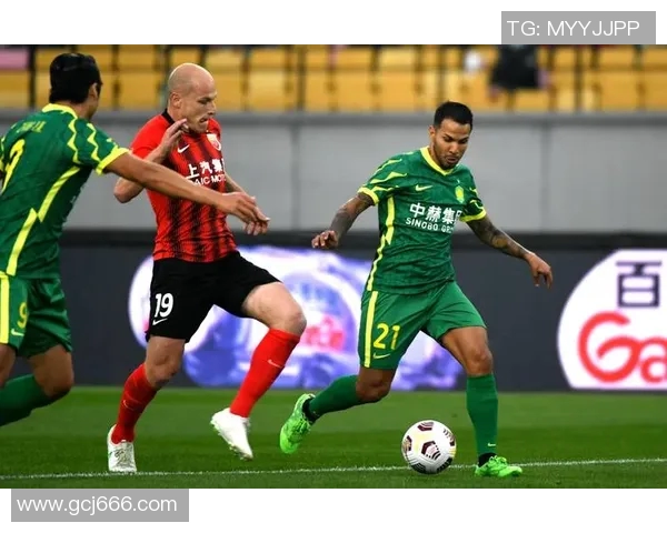 深入探讨上海足球队在比赛中的灵活性表现与数据分析的关系 深入探讨上海足球队在比赛中的灵活性表现与数据分析的关系