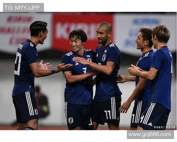 名古屋鲸与扎幌的激烈对决展现足球魅力与团队精神 名古屋鲸与扎幌的激烈对决展现足球魅力与团队精神