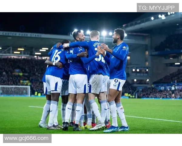 天主大学与埃弗顿的精彩对决分析与赛前展望