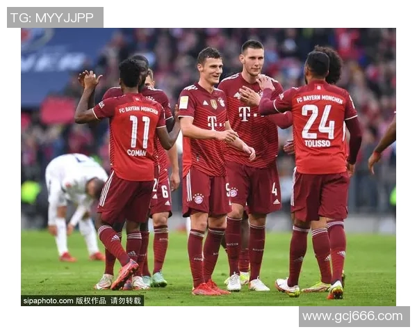 莱万回归拜仁引发球迷愤怒直言其背叛旧主令人失望