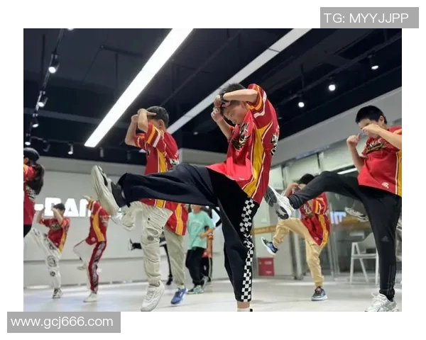 重庆街舞队荣登全国街舞战术排行榜第二名引发热议