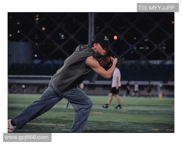 飞盘战术解析:深入探讨上海飞盘队的进攻策略与团队配合技巧 飞盘战术解析:深入探讨上海飞盘队的进攻策略与团队配合技巧