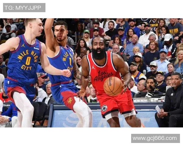 12月76人对阵骑士精彩回顾与赛后分析展现球队实力与战术对决 12月76人对阵骑士精彩回顾与赛后分析展现球队实力与战术对决