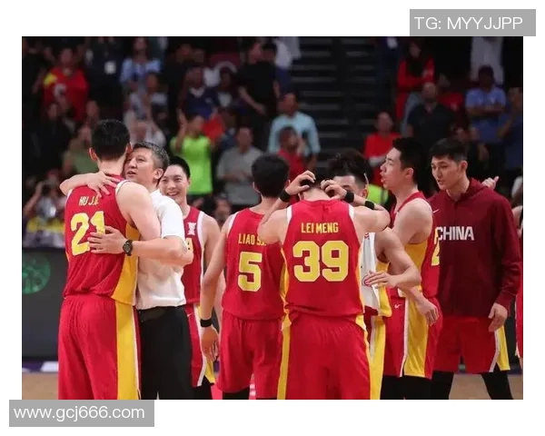 2013年CBA精彩对决北京队与青岛队激烈碰撞展现篮球魅力与团队精神 2013年CBA精彩对决北京队与青岛队激烈碰撞展现篮球魅力与团队精神