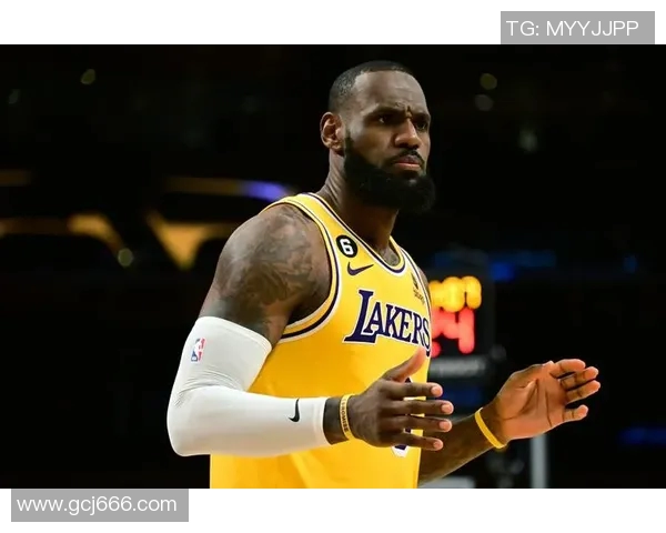 乔丹克拉克森的篮球之路：从天赋少年到NBA明星的成长历程