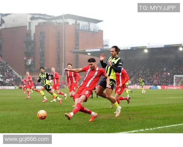 卡迪夫城主场迎战布伦特球队全力争胜展现实力对决
